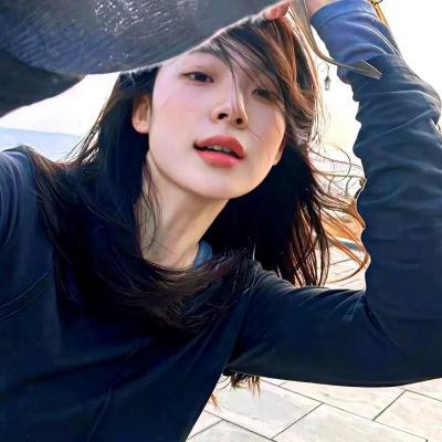 女人是英雄